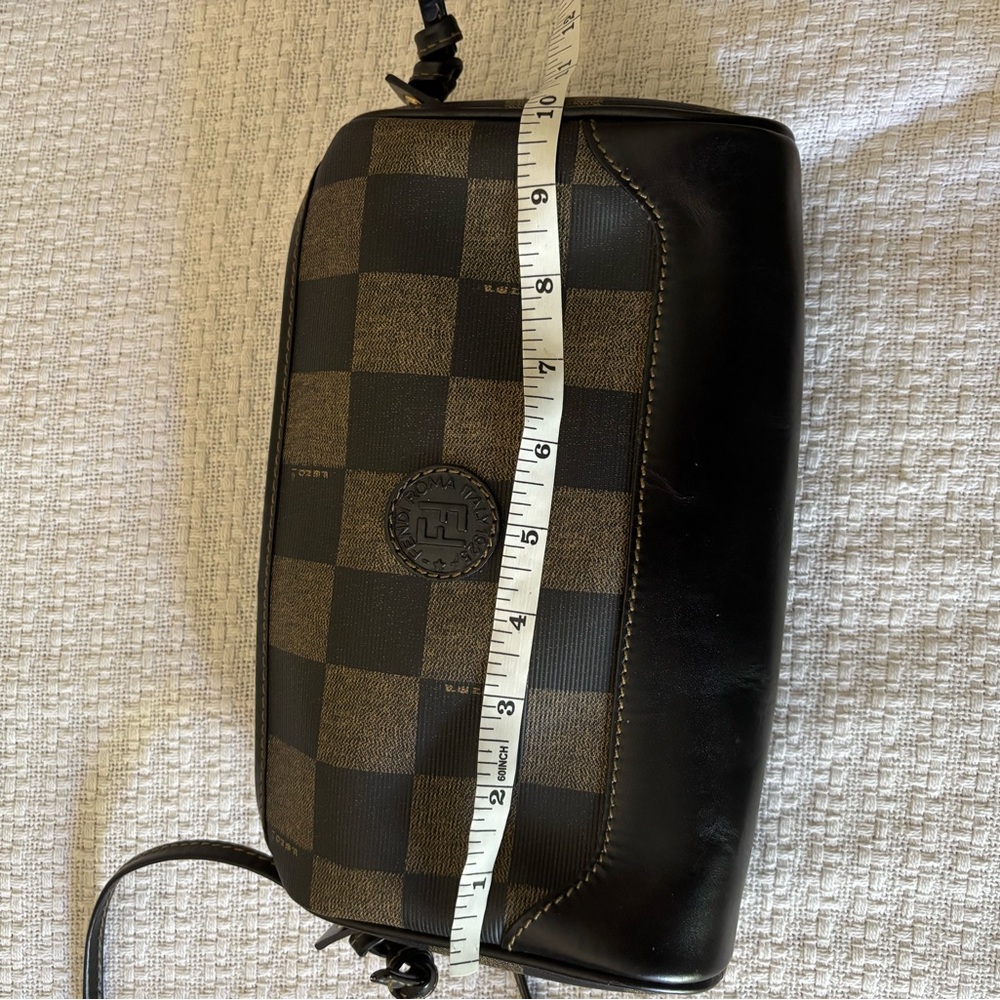Vintage Fendi pecan checked Crossbody Bag with Brown strap. - Picture 5 of 14